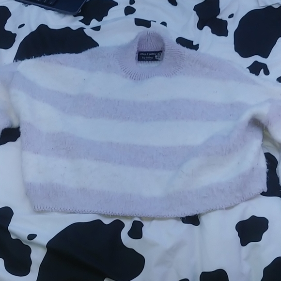 Alley & Gabby stripped long sleeve knit sweater - Picture 2 of 4